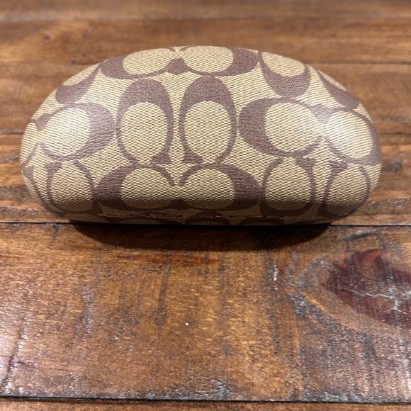 Coach Logo Hard Shell Sunglass Case in Brown Monogram. - Picture 2 of 4